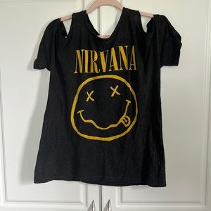 Off The Shoulder AE Shirt